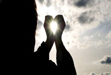 股票开户都需要啥:什么是炒股中的杠杆-美股三大指数集体上涨 纳指与标普再创历史新高